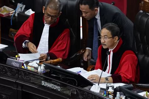 Hasil Sidang Sengketa Hasil Pemilihan Presiden Mk Menolak