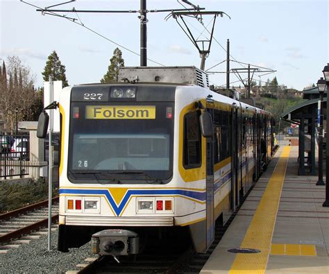 Sacramento Rt Light Rail At Folsom Light Rail Folsom Oak Tree Gravel