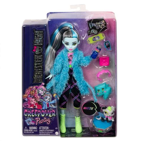 Monster High Creepover Party dolls Twyla, Draculaura, Clawdeen and ...