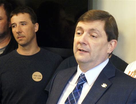 Maine loggers fight to unionize the North Woods - Maine Beacon