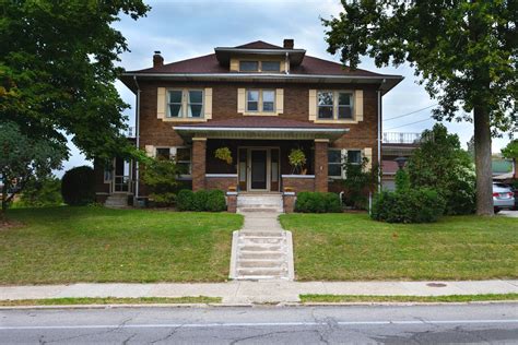 american foursquare home 4