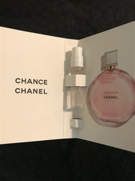 4 Best Smelling Chanel Chance Perfumes (Ranked) | bestmenscolognes.com