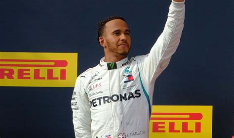 Hamilton Extiende Su Contrato Con Mercedes El Sumario