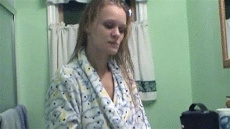 Gorgeous Brunette Shaving Pussy In The Tub During Shower Amateur Shower Videos Clips4Sale