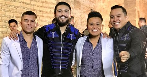 Edwin Luna Y La Trakalosa De Monterrey Estrena Videoclip Al Lado De La