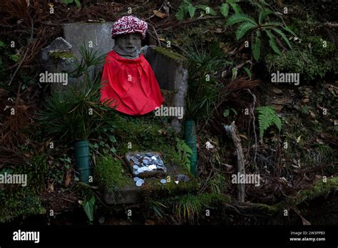 Koyasan Cemetery Hi Res Stock Photography And Images Alamy