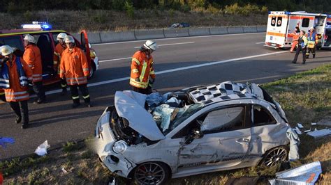 Sinsheim Bad Rappenau Unfall Auf A6 Richtung Heilbronn Zwei Menschen