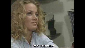 Chica De Grandes Tetas Folla Con Su Jefe XVIDEOS