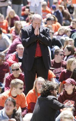 Virginia Tech remembers victims