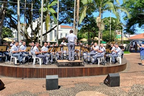 Banda sinfônica da Polícia Militar se apresenta no Shopping Piracicaba