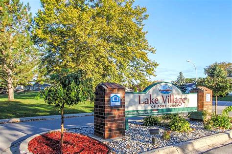 Lake Village of Port Huron Apartments - Port Huron, MI 48060