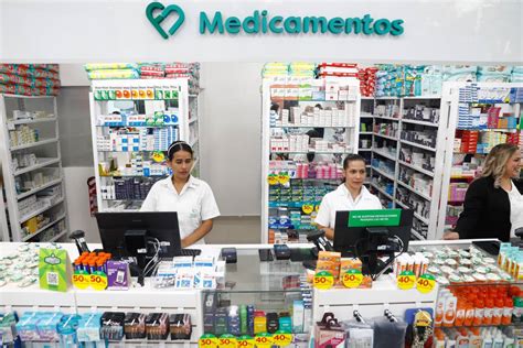 Farmacenter inauguró su sucursal número 200