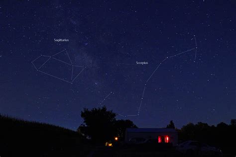 Moon near star Antares on August 1 | Sky Archive | EarthSky