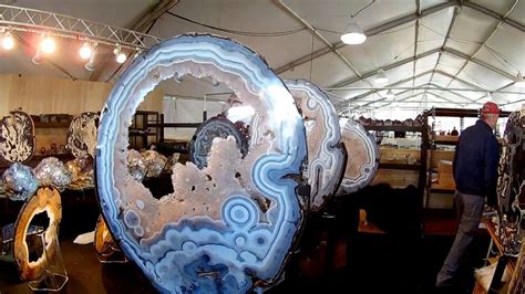 World S Largest Gem Show World Record In Tucson Arizona