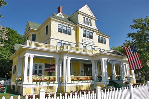 Hotels & Historic Inns | Greetings from Mackinac Island, Michigan ...