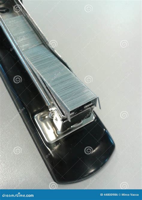 how to open a stapler