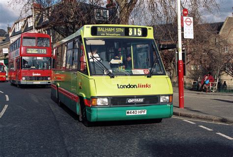 The Transport Library London Links Metrorider M Hpf On Route