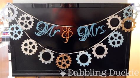 Dabbling Duckie: DIY Wedding Banner