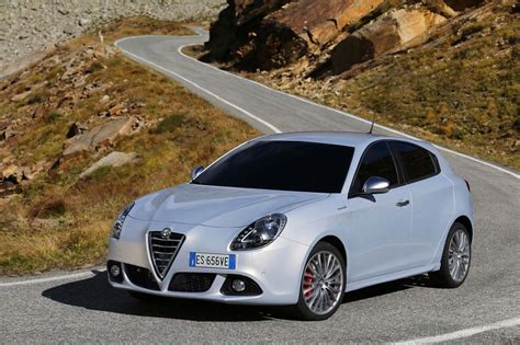 Fiche Technique Alfa Romeo Giulietta 2 0 JTDm 150 S S 2015