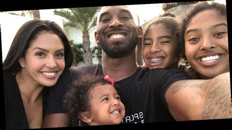 See Kobe Bryants Sweetest Moments With His Wife And 4 Daughters