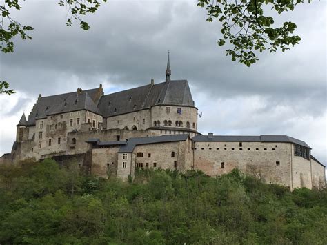 Castle Vianden, Luxembourg | House styles, Castle, Mansions