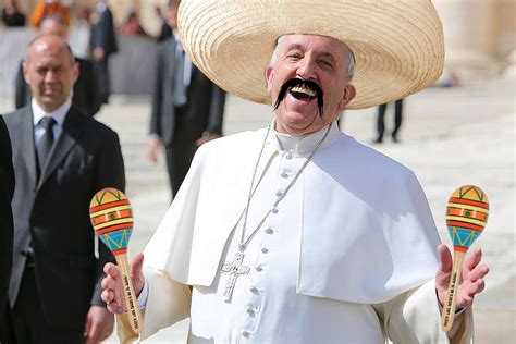 PsBattle: Pope Francis Laughing : r/photoshopbattles