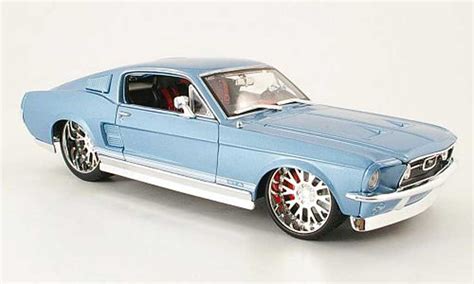 Ford Mustang Fastback Miniature Voiture Miniature