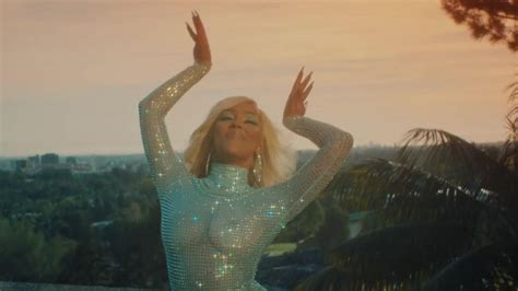 Long Dress With Sequin Of Doja Cat In Doja Cat Say So Official Video Spotern