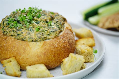 Delicious Cob Loaf Recipe with Spinach for the Perfect Meal!