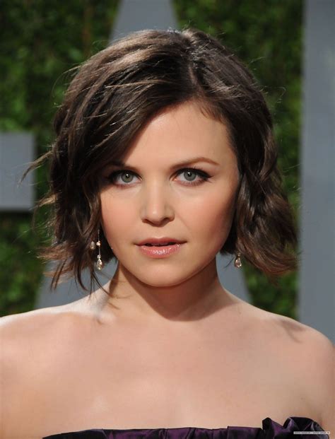 21 Trendy Hairstyles To Slim Your Round Face Hair Celebrity Short