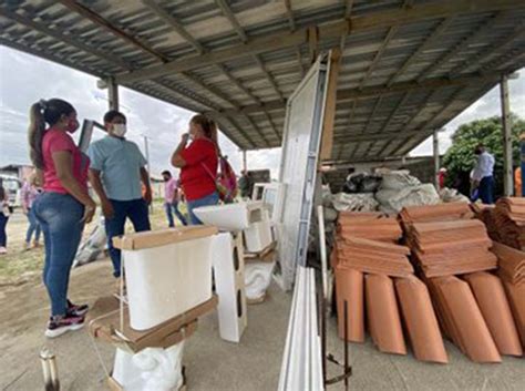 Entregan materiales para la culminación de 50 viviendas en Barinas