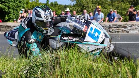 Isle Of Man Tt Michael Dunlop One Off Tt Wins Record After Third Four