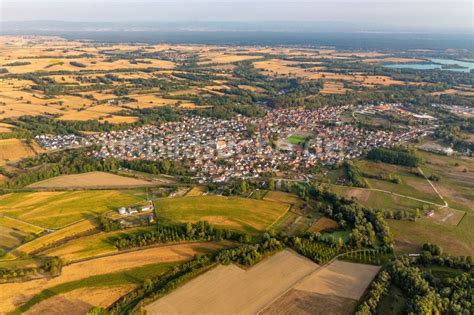 Mothern Von Oben Dorfkern An Den Fluss Uferbereichen Des Rhein In