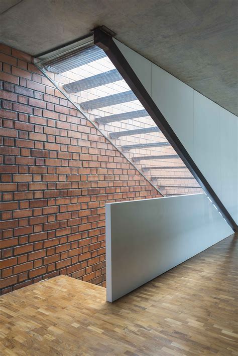 Gallery of Brick House / Architecture Paradigm - 15