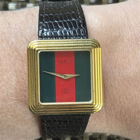 Authentic Gucci Vintage Watch Classic Design Gem