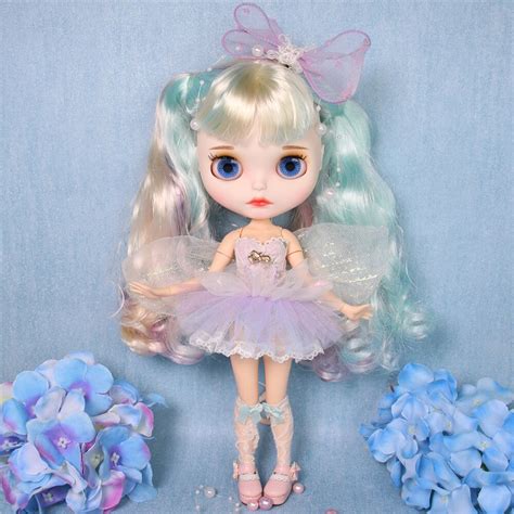 Judith Premium Custom Neo Blythe Doll With Multi Color Hair White Skin And Matte Cute Face