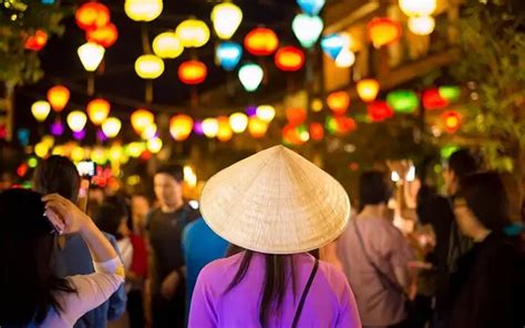 Top Night Markets in Vietnam to Shop and Relax [Updated 2025 ]