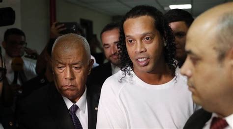 Ronaldinho and his brother arrested - Archyde