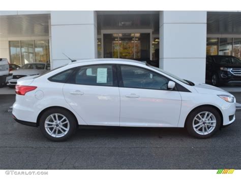 2017 Oxford White Ford Focus SE Sedan 123948131 Photo 2 GTCarLot