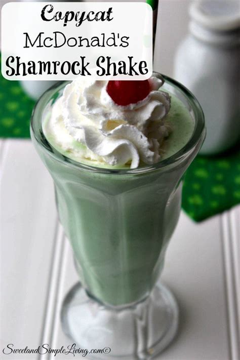 Easy Homemade Shamrock Shake Recipe | Besto Blog