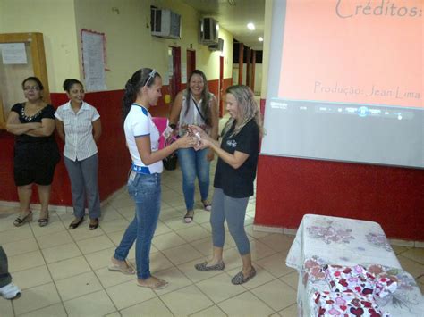 ESCOLA ESTADUAL DIVA HUGUENEY: maio 2013