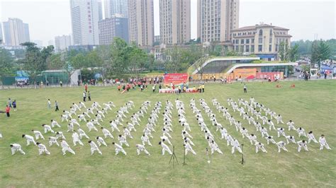 “发展体育运动，增强人民体质”全民健身主题活动在成都启动凤凰网