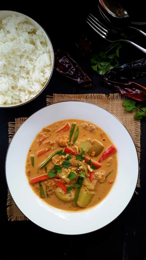 Curry Massaman Cilantro And Citronella