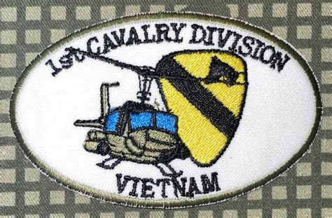 US Army 1st Cavalry Division Vietnam Patch - Decal Patch - Co