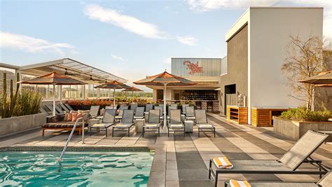 High Bar - Palm Springs Rooftop Bar | Kimpton Rowan Palm Springs