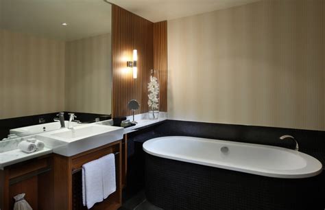 The Deluxe Suite | Sofitel Auckland Viaduct Harbour Hotel