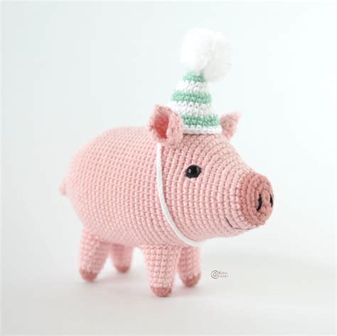 Birthday Piglet Free Crochet Pattern By Elisa S Crochet Crochet Pig