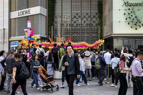 香港窮遊、復古港風——「小紅書營造的是過去的香港」 端傳媒 Initium Media