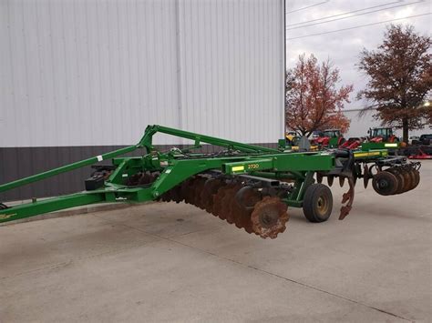 Kuhns Equipment LLC Arthur Arthur IL Machinery Pete