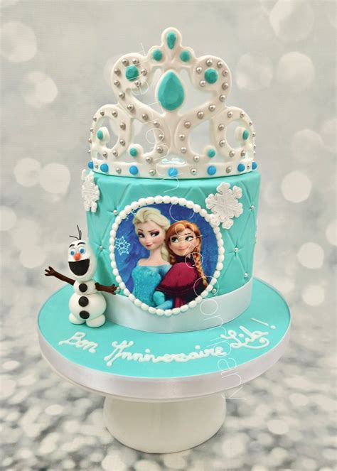 Elsa Anna And Olaf For A Beautiful Frozen Cake Elsa Anna Et Olaf Pour